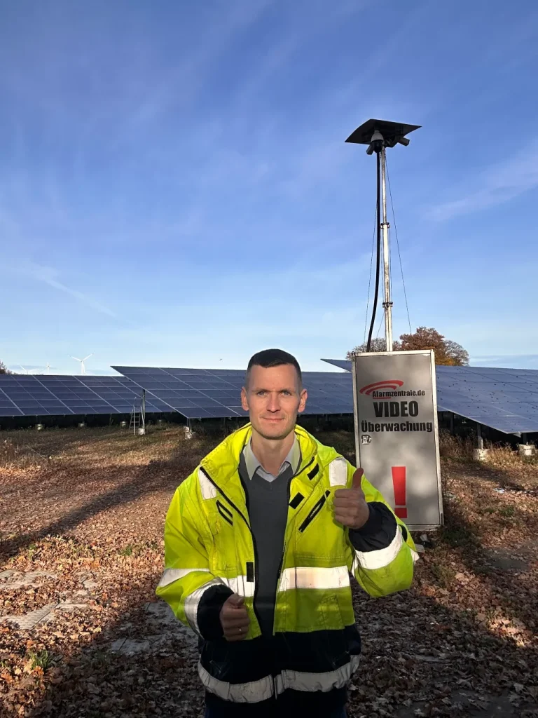 Videoturm Videoüberwachung im Solarpark